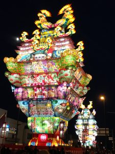 天空の不夜城